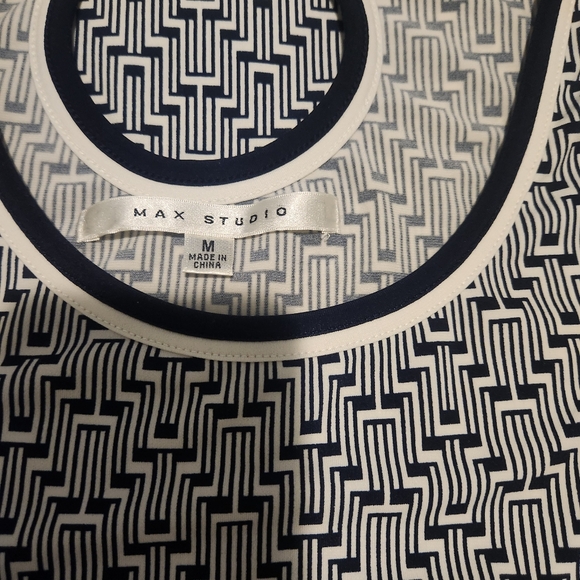 Max Studio Midi Tank Style Dress, Circular Cut Out & complimentary green band - Picture 8 of 14